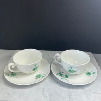 Vintage Petrus Regout Boudewijn kop en schotels set van 2 | Groene bloem 2784D | Maastricht aardewerk | Theeservies