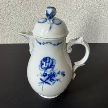 Fürstenberg Lottine koffiekan – Blauw bloemmotief – 19 cm – Vintage porselein