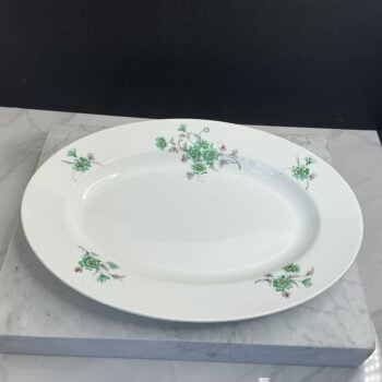 Vintage Petrus Regout Boudewijn ovale serveerschaal | Groene bloem 2784D | Maastricht aardewerk | 34 × 25 cm
