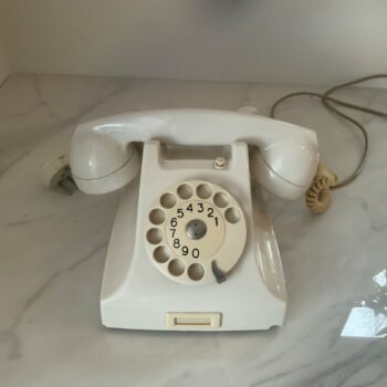 Ptt bakeliet telefoon 1963