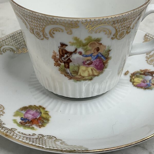 Vintage kop en schotel Bavaria Wunsiedel – Romantisch Rococo-design (ca. 1950) - Afbeelding 2
