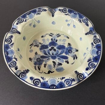 Delfts blauw asbak Regina Holland – Handbeschilderd keramiek 18 cm
