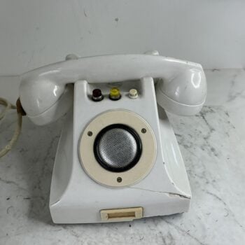Vintage Ericsson intercom telefoon – witte industriële telefoon met karakter