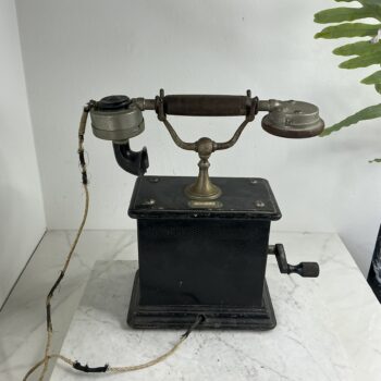 Antieke Magneto Bureautelefoon ca. 1910–1920 – Industriële Vintage Telefoon met Zwengel – Steampunk Decoratie
